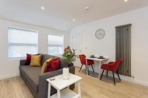 Oliverball Serviced Apartments - Percy Place - Modern 1 bedroom ground floor apartment in Portsmouth